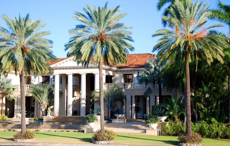Palm Beach Gardens Luxurious Property Agents